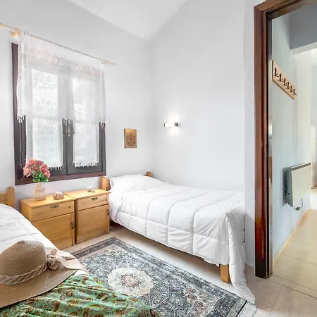 Ekavi Apartment